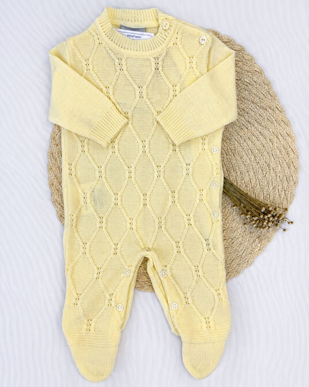 Macacão Amarelo Em Tricot Para Bebê