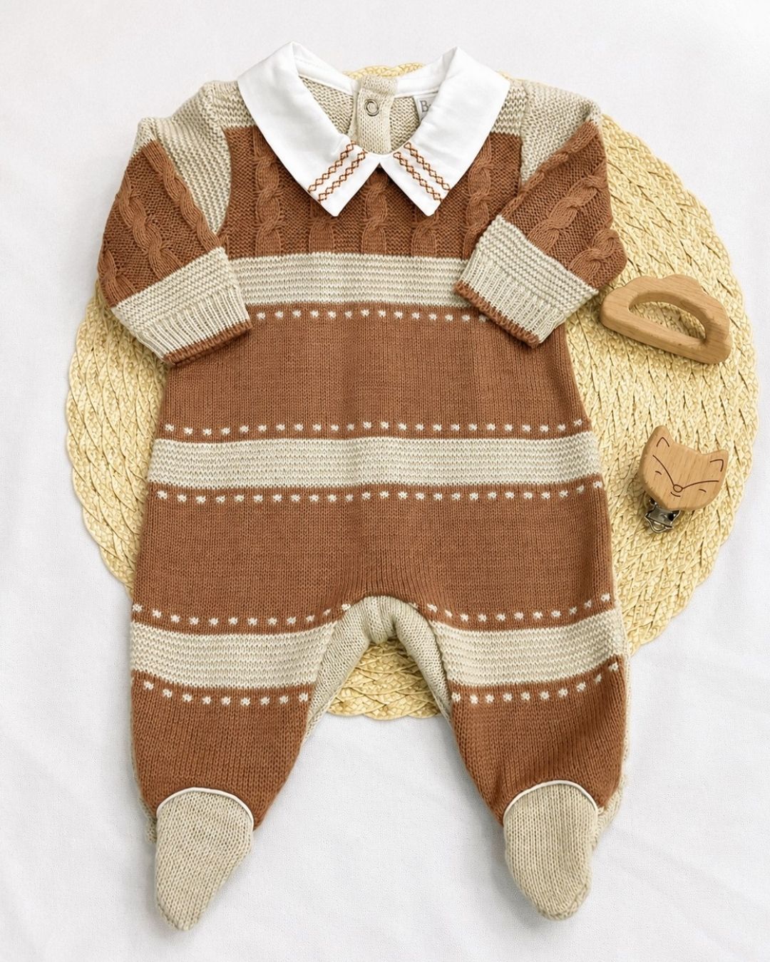 Macacão Areia E Terracota Em Tricot Para Bebê