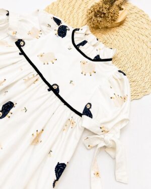 Vestido Ovelhinhas Com Laços E Babado Infantil