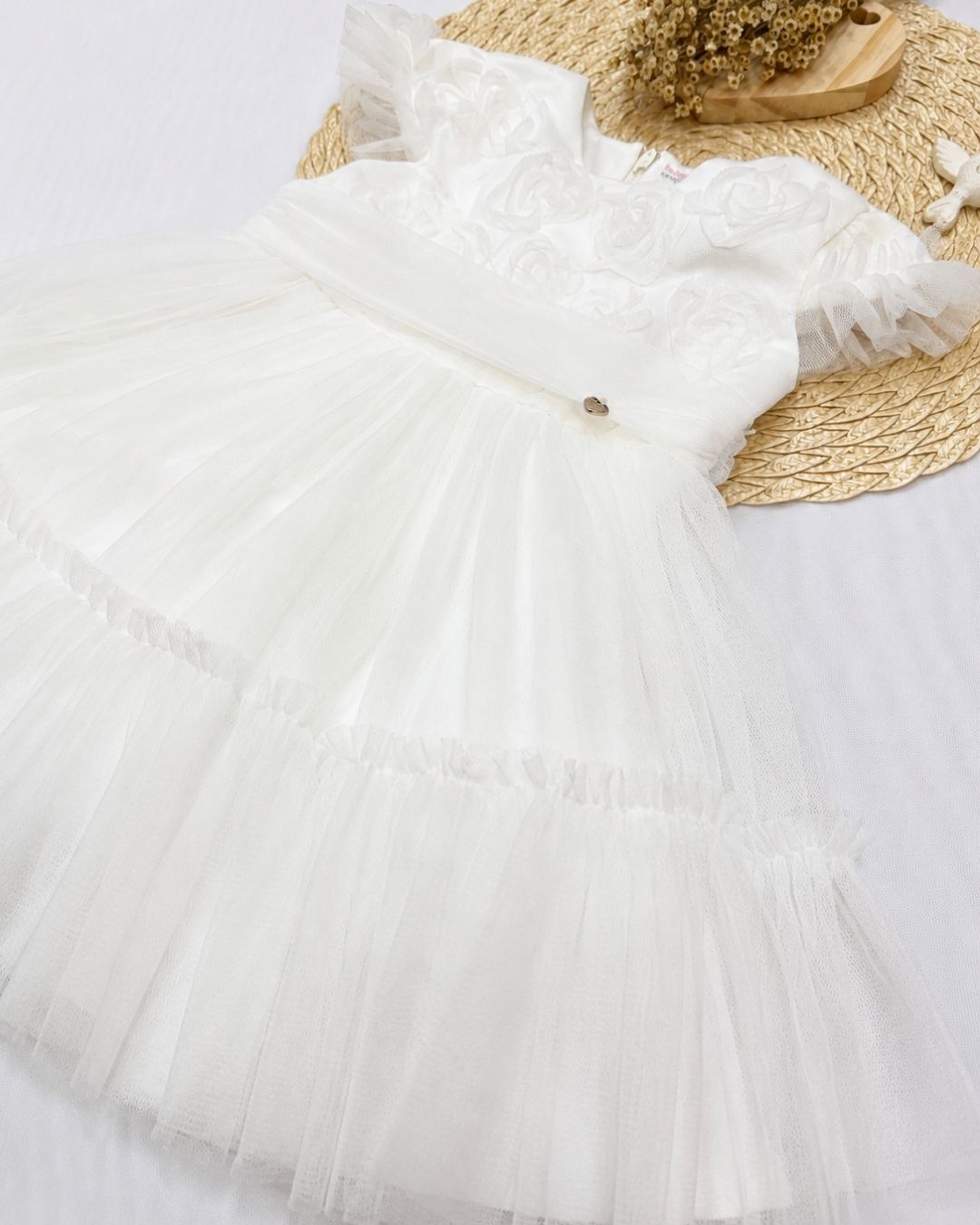 Vestido Bebê Branco Com Flores Em Tule