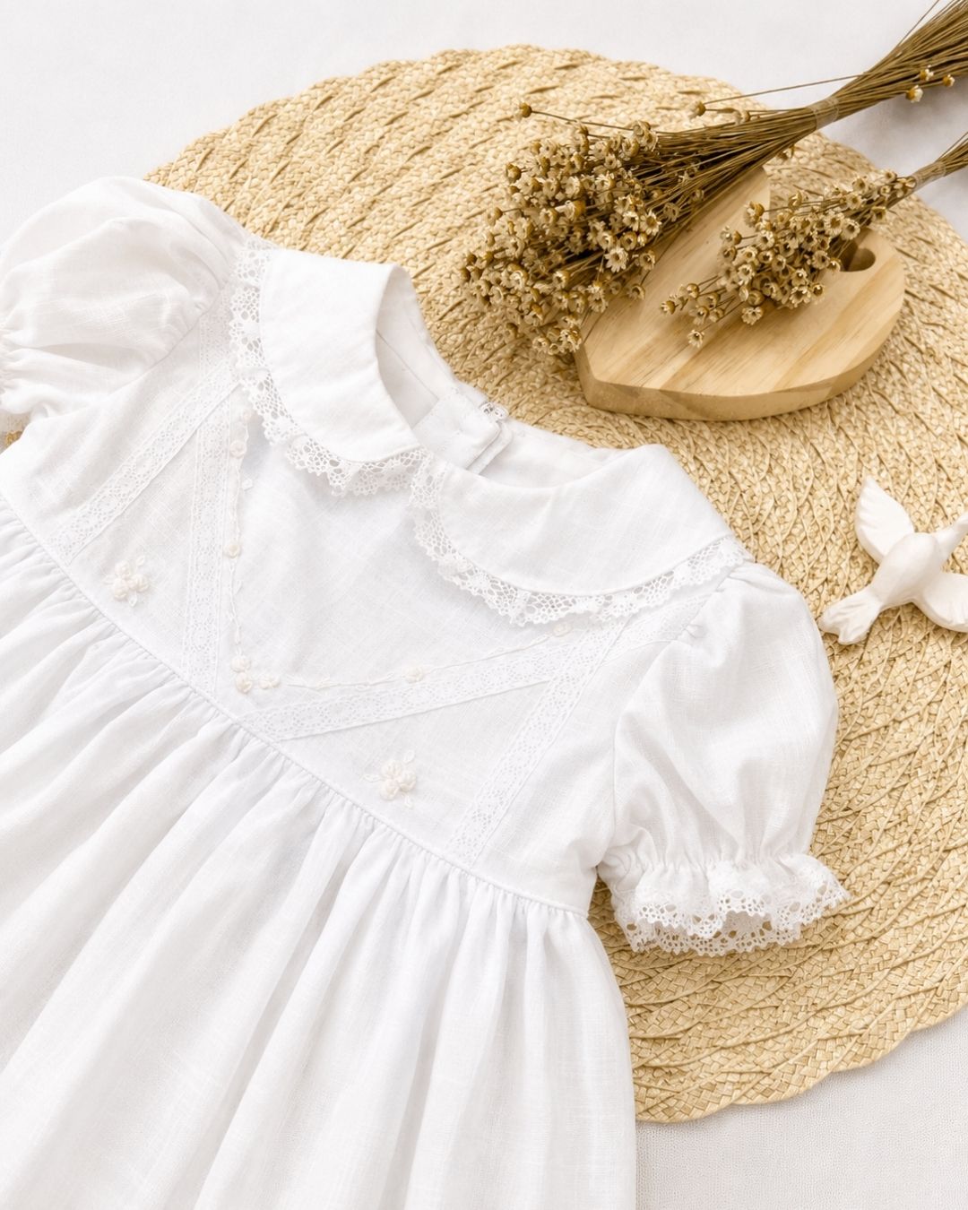 Vestido Bebê Com Gola Delicada Branco