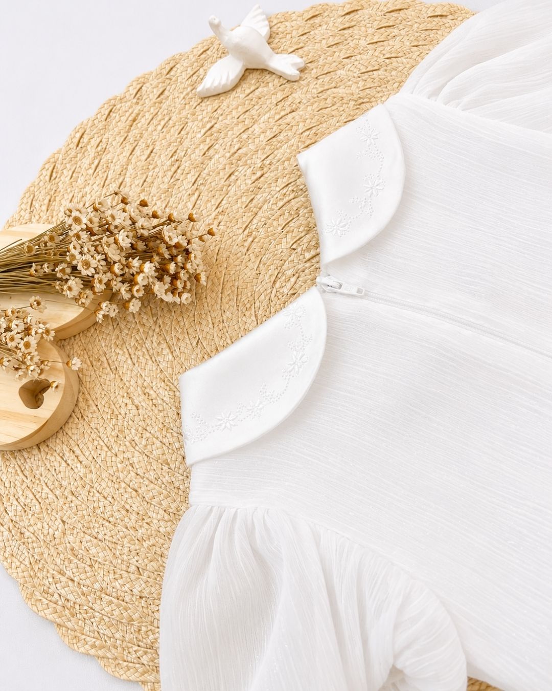 Vestido Bebê Branco Com Laço E Tule