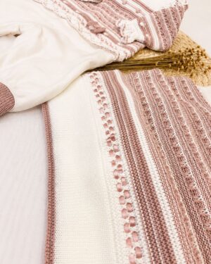 Saida Maternidade Bege Em Tricot Com Manta Infantil