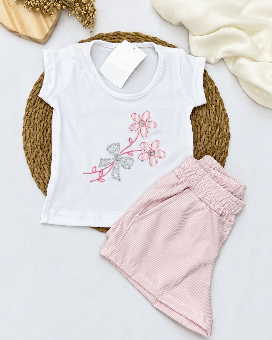 Conjunto Infantil Blusa Bordada Short Listra