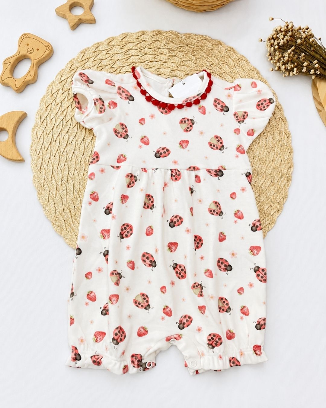 Macacão Romper Bebê Off White Joaninhas