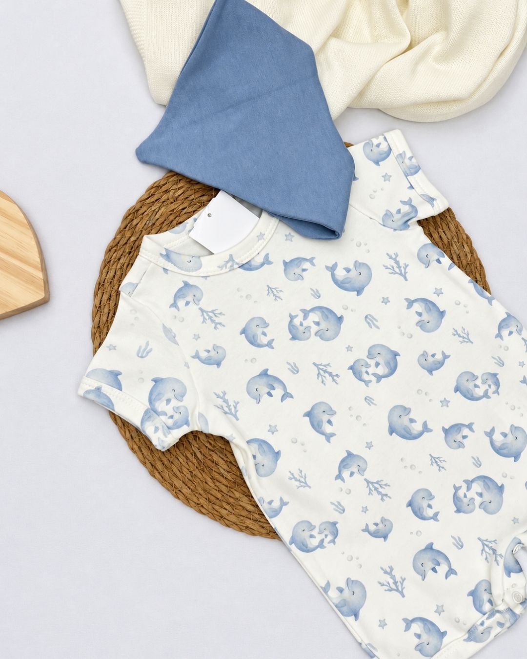 Macacão Romper Estampa Golfinhos + Bandana