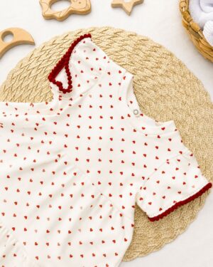 Vestido Infantil Off White Estampa Coração