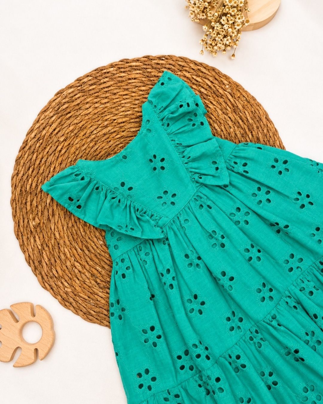 Vestido Infantil Laise Com Babado Nos Ombros
