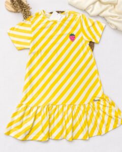 Vestido Infantil Listrado Com Morango
