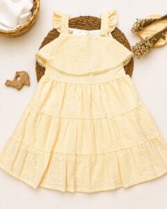 Vestido Infantil Bordado Com Babados E Alças
