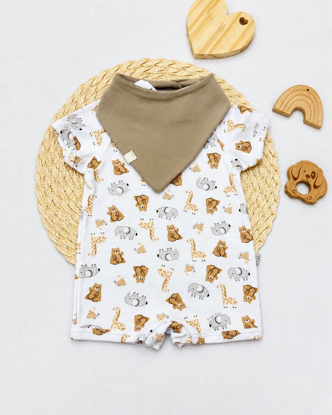 Macacão Bebê Com Babador Bandana