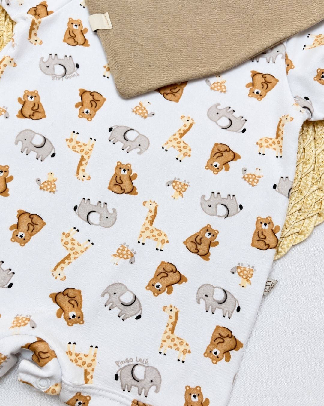 Macacão Bebê Com Babador Bandana